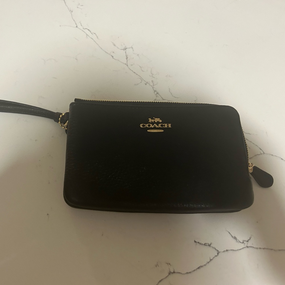 Coach Wristlet new never used with original card